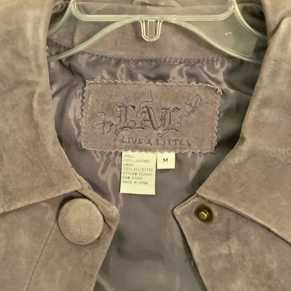 Ladies grey suede jacket like new. Sz medium - Picture 2 of 3